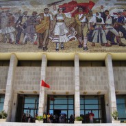 Het Nationaal historisch museum in Tirana