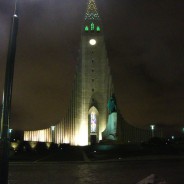 De Hallgrimskirkja in Reykjavik