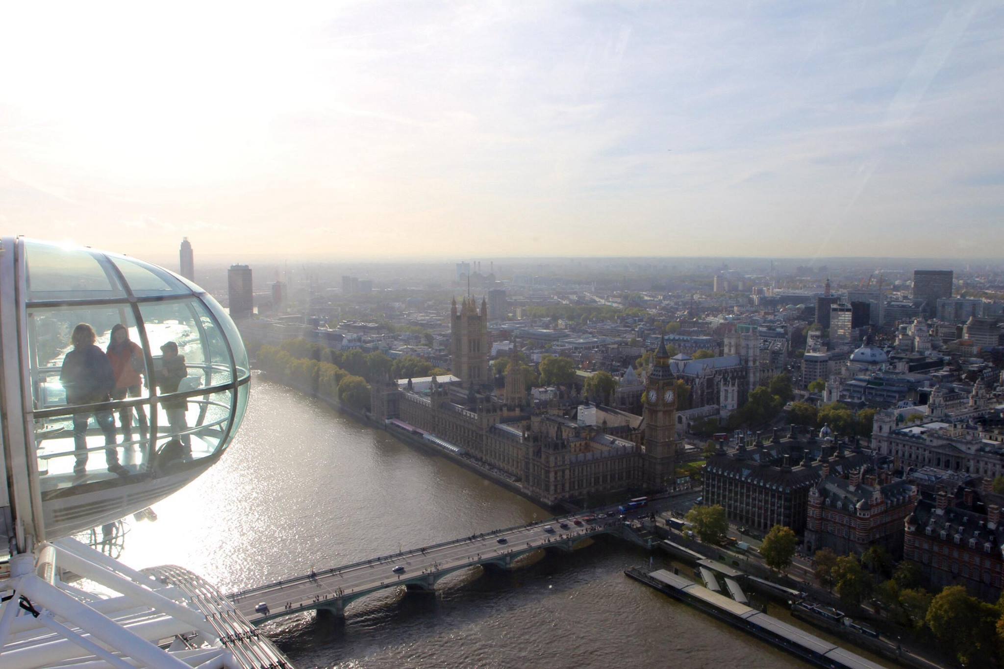 Zicht vanuit de London Eye op het hoogste punt